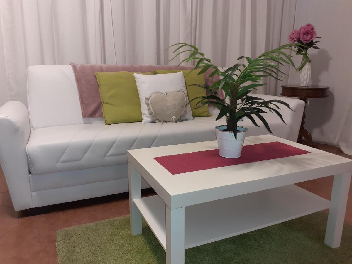 Garda City Home Family Apartments ภายนอก รูปภาพ