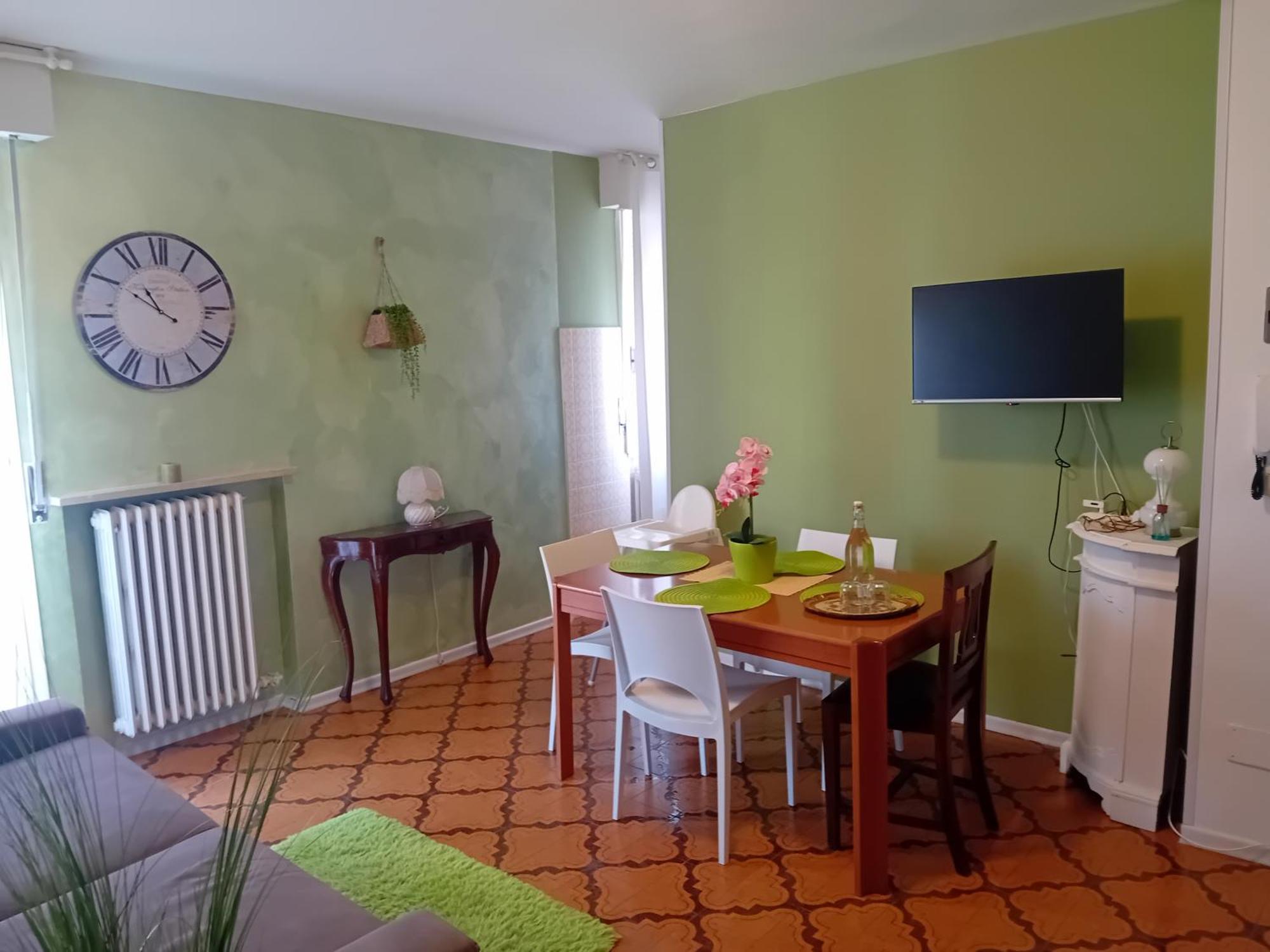 Garda City Home Family Apartments ภายนอก รูปภาพ