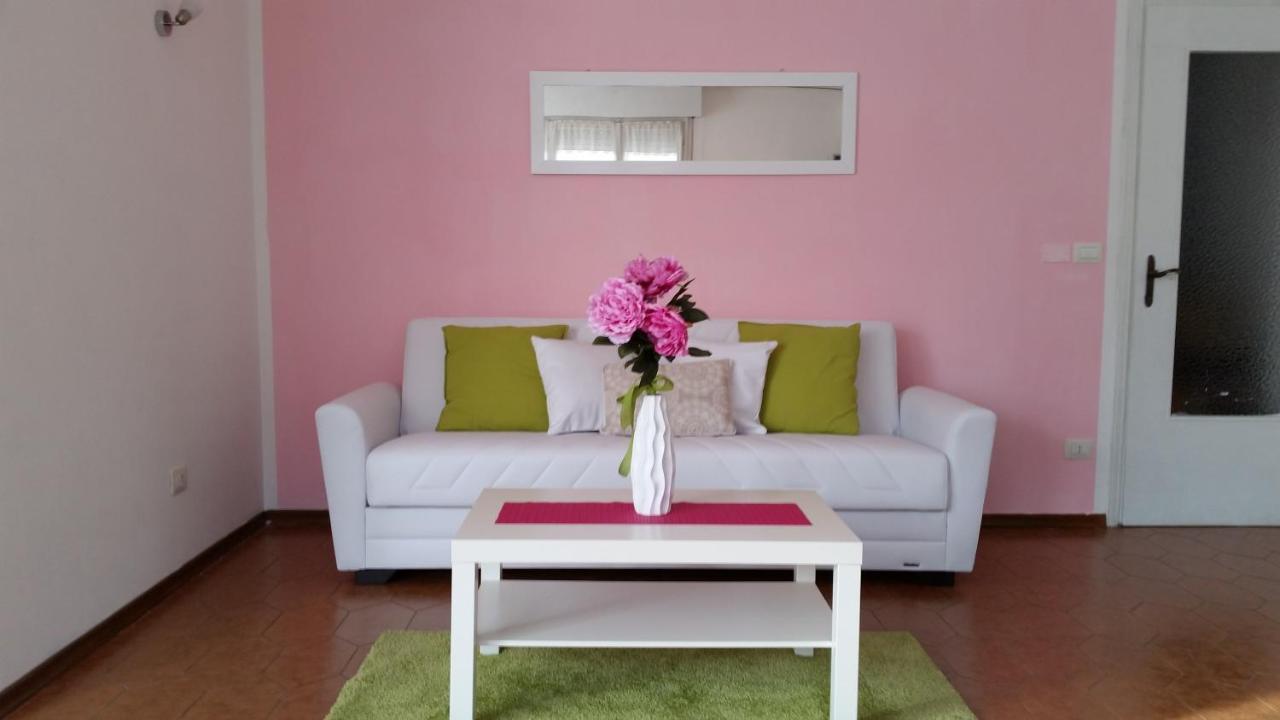 Garda City Home Family Apartments ภายนอก รูปภาพ